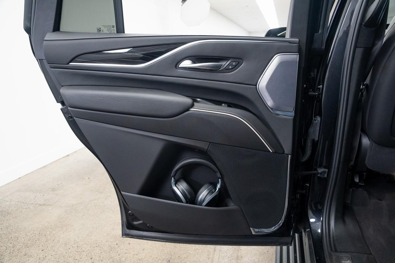 2024 Cadillac Escalade V-Series 1 Owner Vented Seats Onyx Package Starlight Headli Portland OR