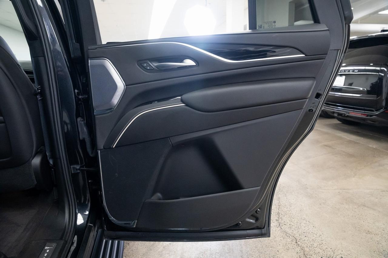 2024 Cadillac Escalade V-Series 1 Owner Vented Seats Onyx Package Starlight Headli Portland OR