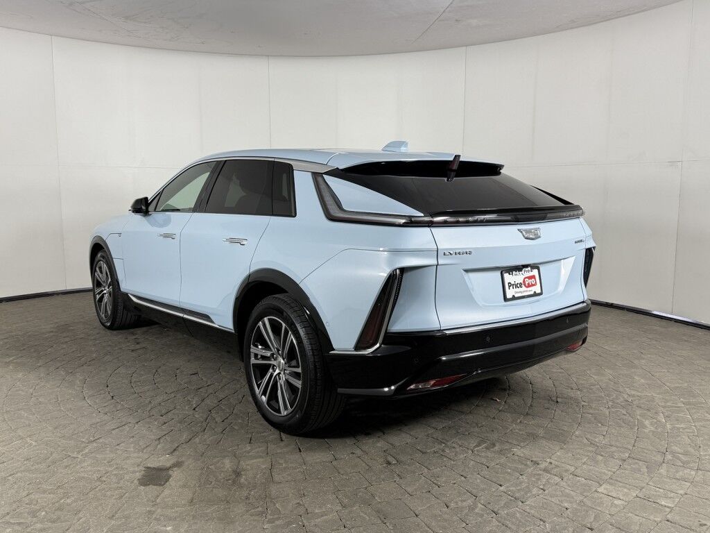 2024 Cadillac LYRIQ 4dr Luxury AWD w/1SC Maumee OH