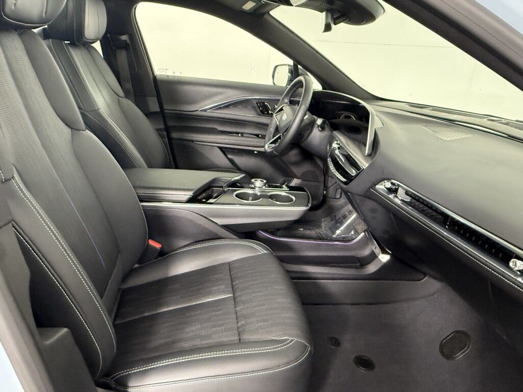 2024 Cadillac LYRIQ 4dr Luxury AWD w/1SC Maumee OH