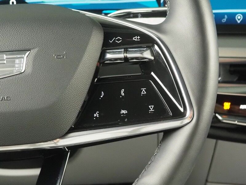 2024 Cadillac LYRIQ Luxury 1 AWD *NAVIGATION, ADAPTIVE CRUISE, SAFETY ALERTS, 360 VIEW CAMERAS, COLOR TOUCHSCREEN, PANORAMA GLASS ROOF, HEATED SEATS/STEERING, POWER LIFTGATE, 20 INCH WHEELS, WIRELESS CHARGING, ANDROID & APPLE Round Rock TX