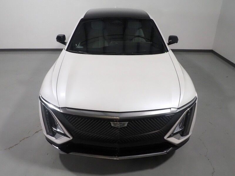 2024 Cadillac LYRIQ Luxury 1 AWD *NAVIGATION, ADAPTIVE CRUISE, SAFETY ALERTS, 360 VIEW CAMERAS, COLOR TOUCHSCREEN, PANORAMA GLASS ROOF, HEATED SEATS/STEERING, POWER LIFTGATE, 20 INCH WHEELS, WIRELESS CHARGING, ANDROID & APPLE Round Rock TX