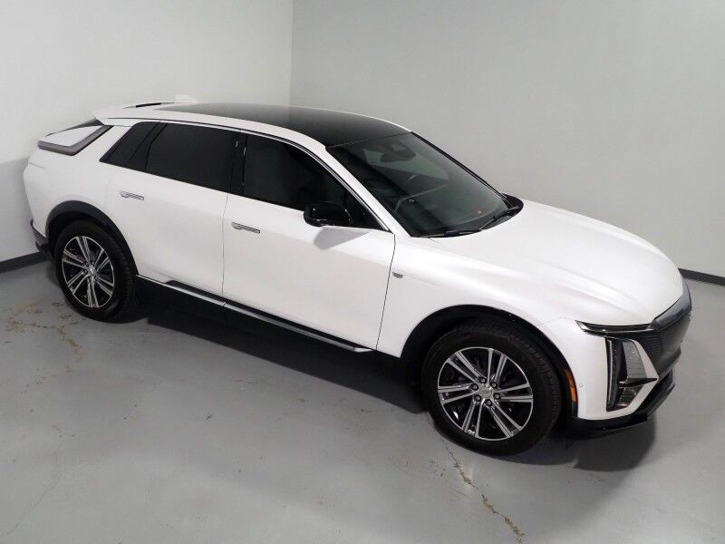 2024 Cadillac LYRIQ Luxury 1 AWD *NAVIGATION, ADAPTIVE CRUISE, SAFETY ALERTS, 360 VIEW CAMERAS, COLOR TOUCHSCREEN, PANORAMA GLASS ROOF, HEATED SEATS/STEERING, POWER LIFTGATE, 20 INCH WHEELS, WIRELESS CHARGING, ANDROID & APPLE Round Rock TX