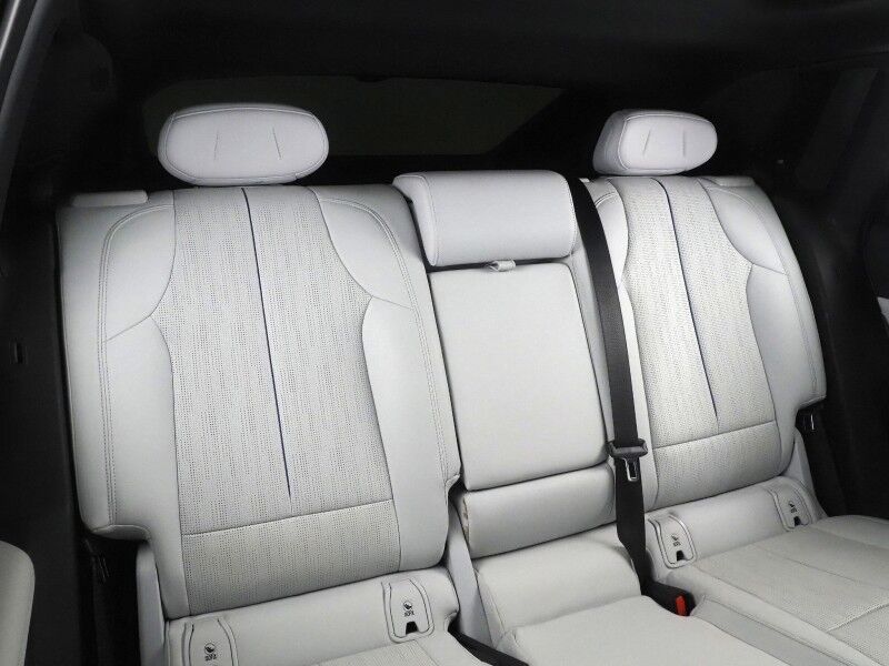 2024 Cadillac LYRIQ Luxury 1 AWD *NAVIGATION, ADAPTIVE CRUISE, SAFETY ALERTS, 360 VIEW CAMERAS, COLOR TOUCHSCREEN, PANORAMA GLASS ROOF, HEATED SEATS/STEERING, POWER LIFTGATE, 20 INCH WHEELS, WIRELESS CHARGING, ANDROID & APPLE Round Rock TX
