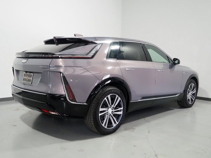 2024 Cadillac LYRIQ Luxury 1 AWD *NAVIGATION, ADAPTIVE CRUISE, SAFETY ALERTS, 360 VIEW CAMERAS, COLOR TOUCHSCREEN, PANORAMA GLASS ROOF, HEATED SEATS/STEERING, POWER LIFTGATE, 20 INCH WHEELS, WIRELESS CHARGING, ANDROID & APPLE Round Rock TX