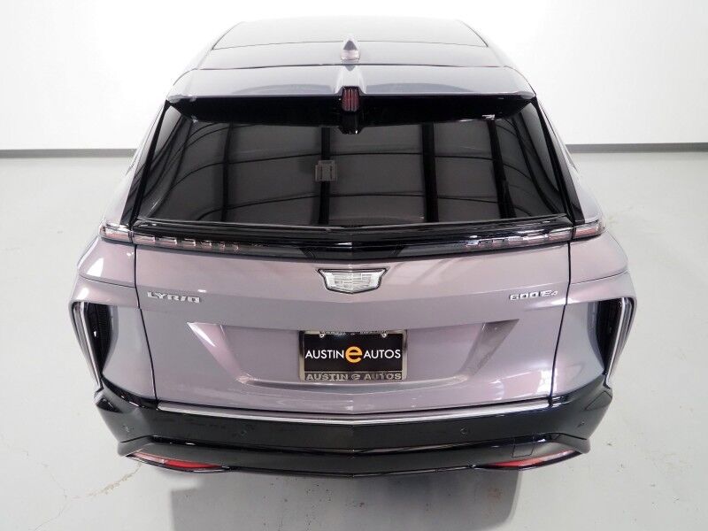 2024 Cadillac LYRIQ Luxury 1 AWD *NAVIGATION, ADAPTIVE CRUISE, SAFETY ALERTS, 360 VIEW CAMERAS, COLOR TOUCHSCREEN, PANORAMA GLASS ROOF, HEATED SEATS/STEERING, POWER LIFTGATE, 20 INCH WHEELS, WIRELESS CHARGING, ANDROID & APPLE Round Rock TX