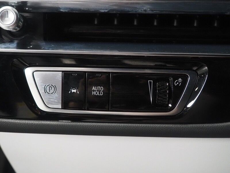2024 Cadillac LYRIQ Luxury 1 AWD *NAVIGATION, ADAPTIVE CRUISE, SAFETY ALERTS, 360 VIEW CAMERAS, COLOR TOUCHSCREEN, PANORAMA GLASS ROOF, HEATED SEATS/STEERING, POWER LIFTGATE, 20 INCH WHEELS, WIRELESS CHARGING, ANDROID & APPLE Round Rock TX