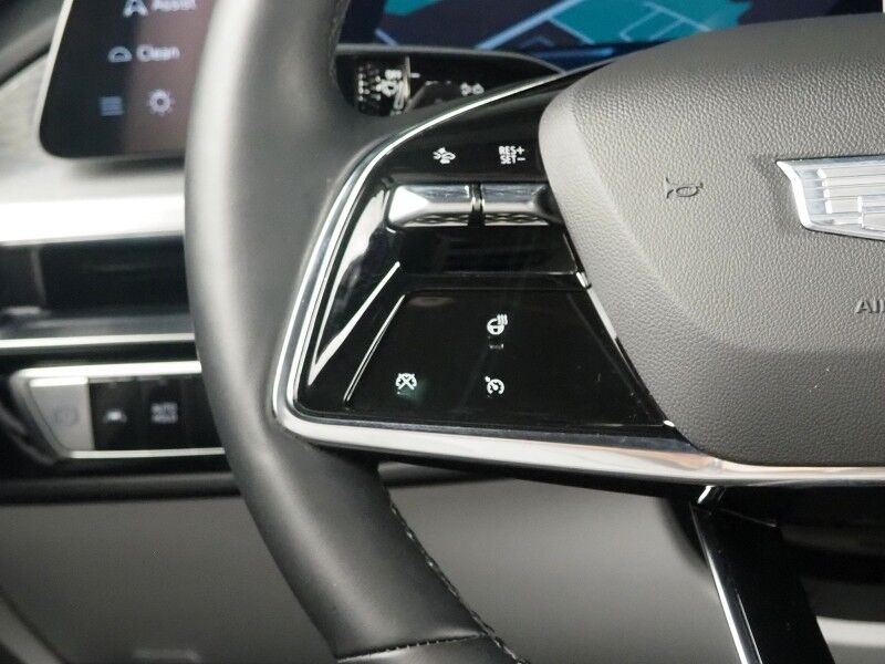 2024 Cadillac LYRIQ Luxury 1 AWD *NAVIGATION, ADAPTIVE CRUISE, SAFETY ALERTS, 360 VIEW CAMERAS, COLOR TOUCHSCREEN, PANORAMA GLASS ROOF, HEATED SEATS/STEERING, POWER LIFTGATE, 20 INCH WHEELS, WIRELESS CHARGING, ANDROID & APPLE Round Rock TX