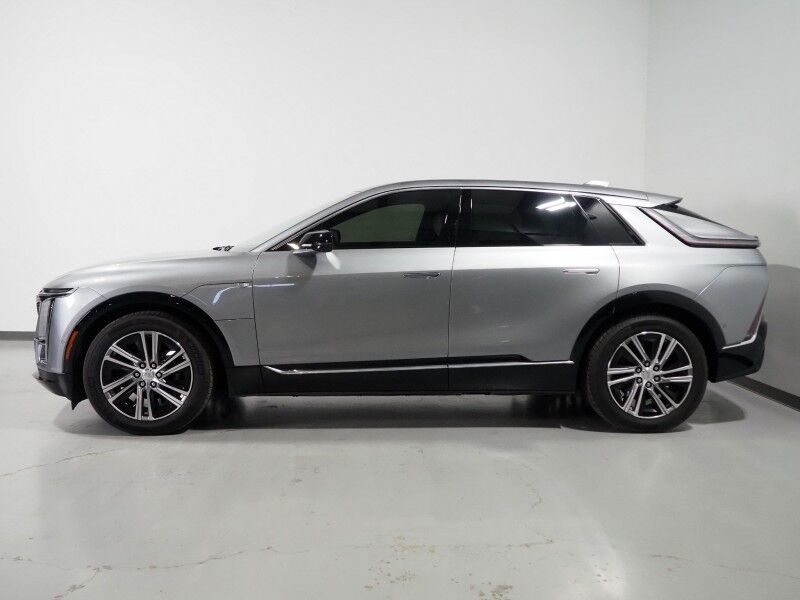 2024 Cadillac LYRIQ Luxury 1 AWD *NAVIGATION, ADAPTIVE CRUISE, SAFETY ALERTS, 360 VIEW CAMERAS, COLOR TOUCHSCREEN, PANORAMA GLASS ROOF, HEATED SEATS/STEERING, POWER LIFTGATE, 20 INCH WHEELS, WIRELESS CHARGING, ANDROID & APPLE Round Rock TX
