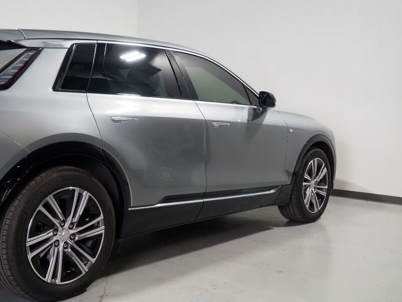 2024 Cadillac LYRIQ Luxury 1 AWD *NAVIGATION, ADAPTIVE CRUISE, SAFETY ALERTS, 360 VIEW CAMERAS, COLOR TOUCHSCREEN, PANORAMA GLASS ROOF, HEATED SEATS/STEERING, POWER LIFTGATE, 20 INCH WHEELS, WIRELESS CHARGING, ANDROID & APPLE Round Rock TX
