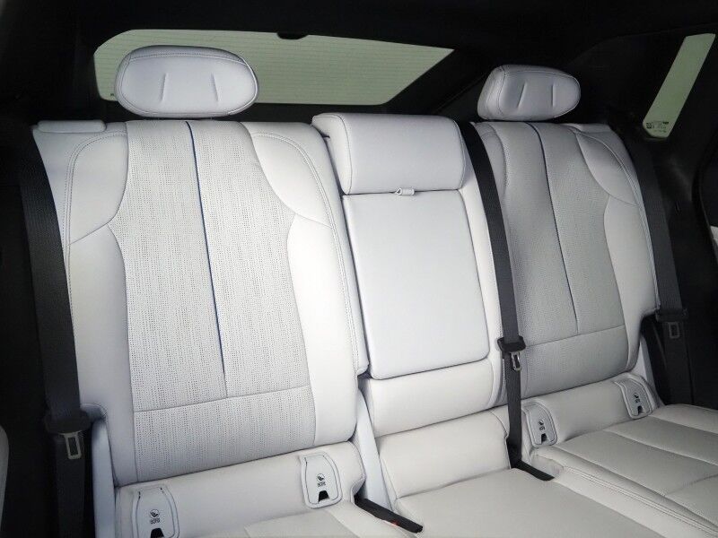 2024 Cadillac LYRIQ Luxury 1 AWD *NAVIGATION, ADAPTIVE CRUISE, SAFETY ALERTS, 360 VIEW CAMERAS, COLOR TOUCHSCREEN, PANORAMA GLASS ROOF, HEATED SEATS/STEERING, POWER LIFTGATE, 20 INCH WHEELS, WIRELESS CHARGING, ANDROID & APPLE Round Rock TX
