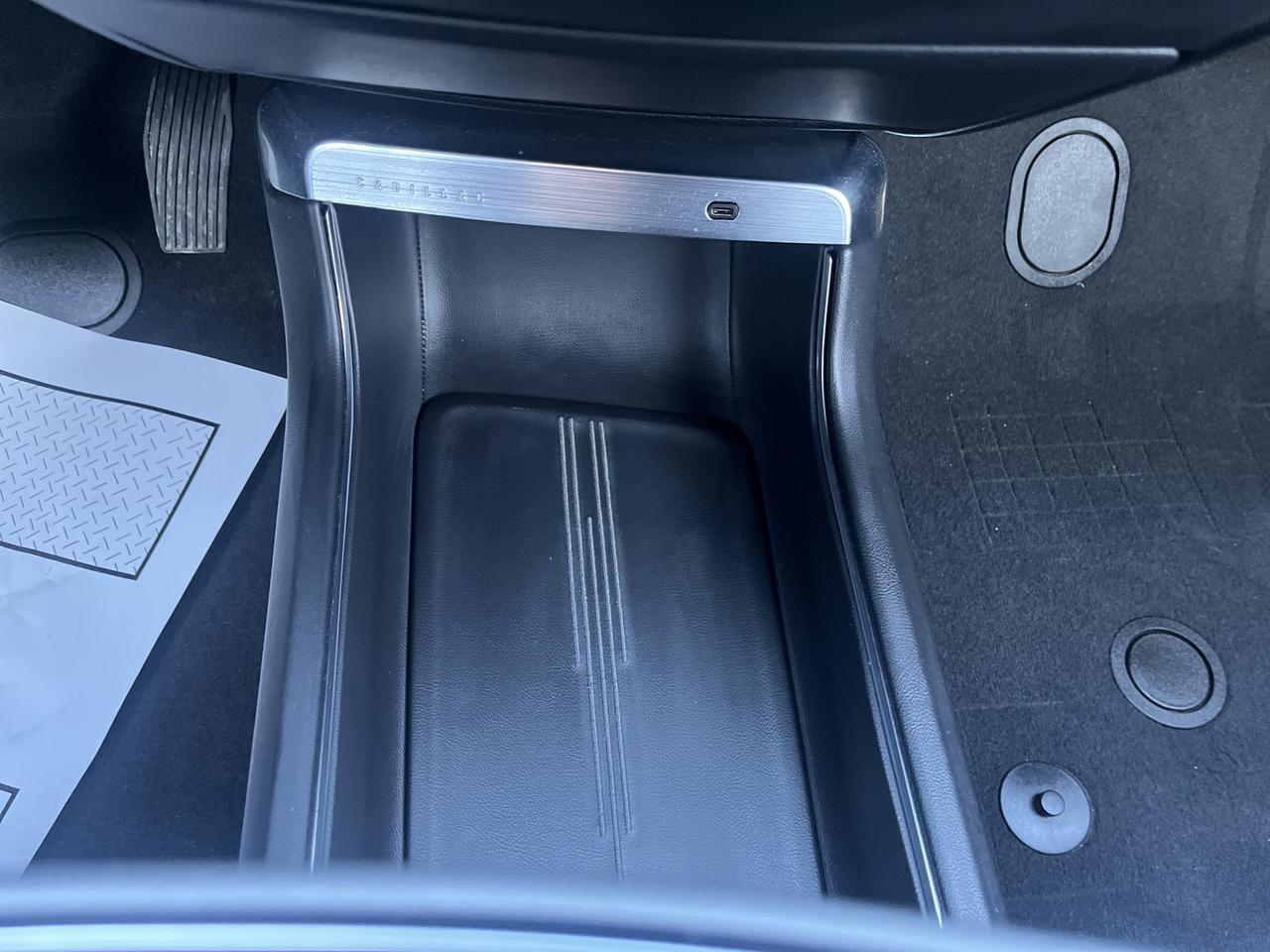 2024 Cadillac LYRIQ Luxury 1 AWD TrailerPrep w/AdptvCrz HtdMemLthr HtdSteeringWheel HD-SurroundVision Saukville WI