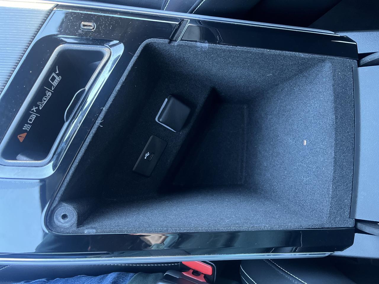 2024 Cadillac LYRIQ Luxury 1 AWD TrailerPrep w/AdptvCrz HtdMemLthr HtdSteeringWheel HD-SurroundVision Saukville WI