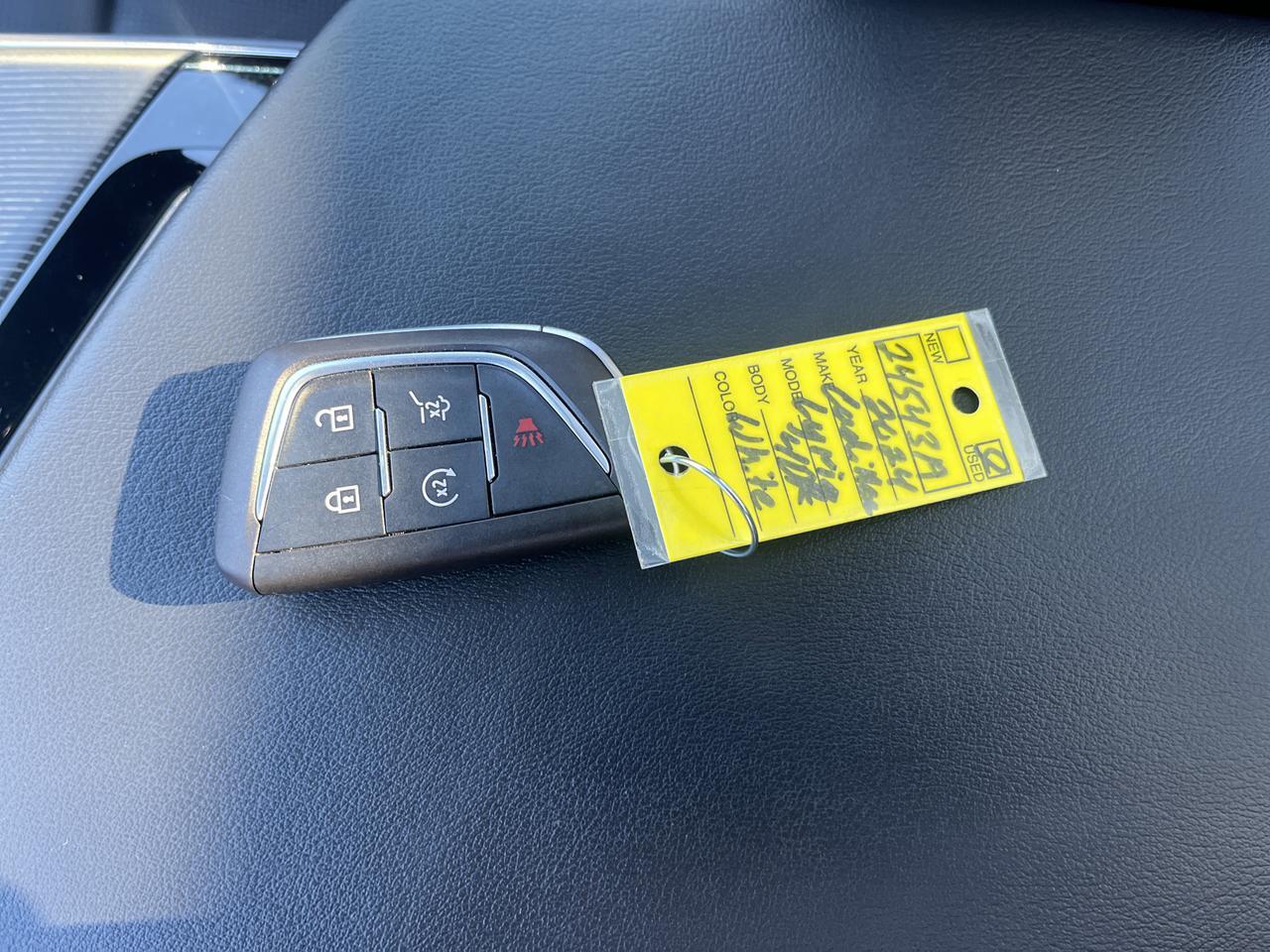 2024 Cadillac LYRIQ Luxury 1 AWD TrailerPrep w/AdptvCrz HtdMemLthr HtdSteeringWheel HD-SurroundVision Saukville WI