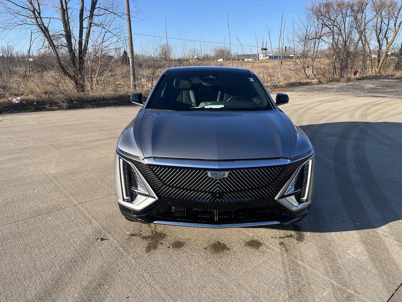 2024 Cadillac LYRIQ Luxury 3 AWD TraileringProvisions w/SuperCruise AdptveCrz Sunroof HtfCldMemLthr Hd-SrrndVsn Saukville WI