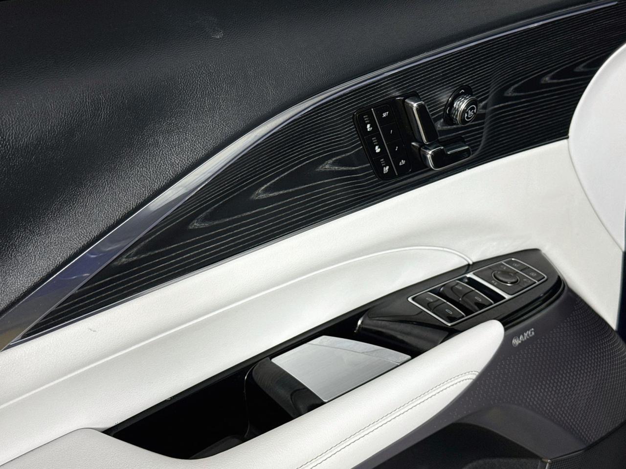 2024 Cadillac LYRIQ Luxury 3 Willowbrook IL