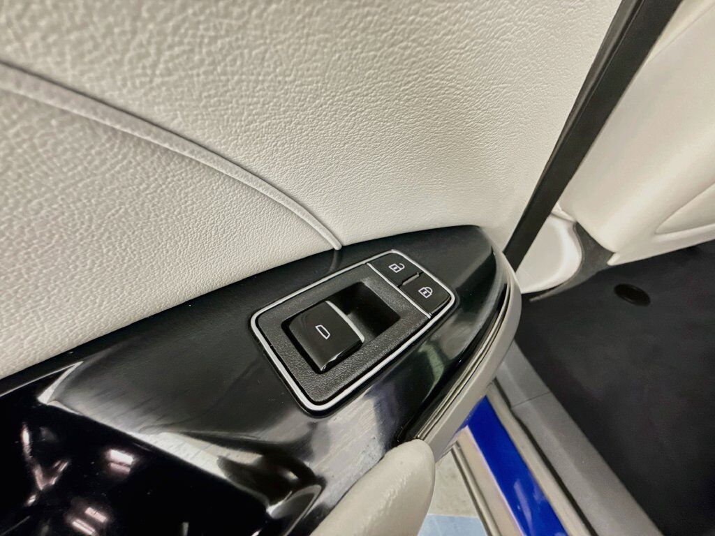 2024 Cadillac LYRIQ Luxury 3 Willowbrook IL