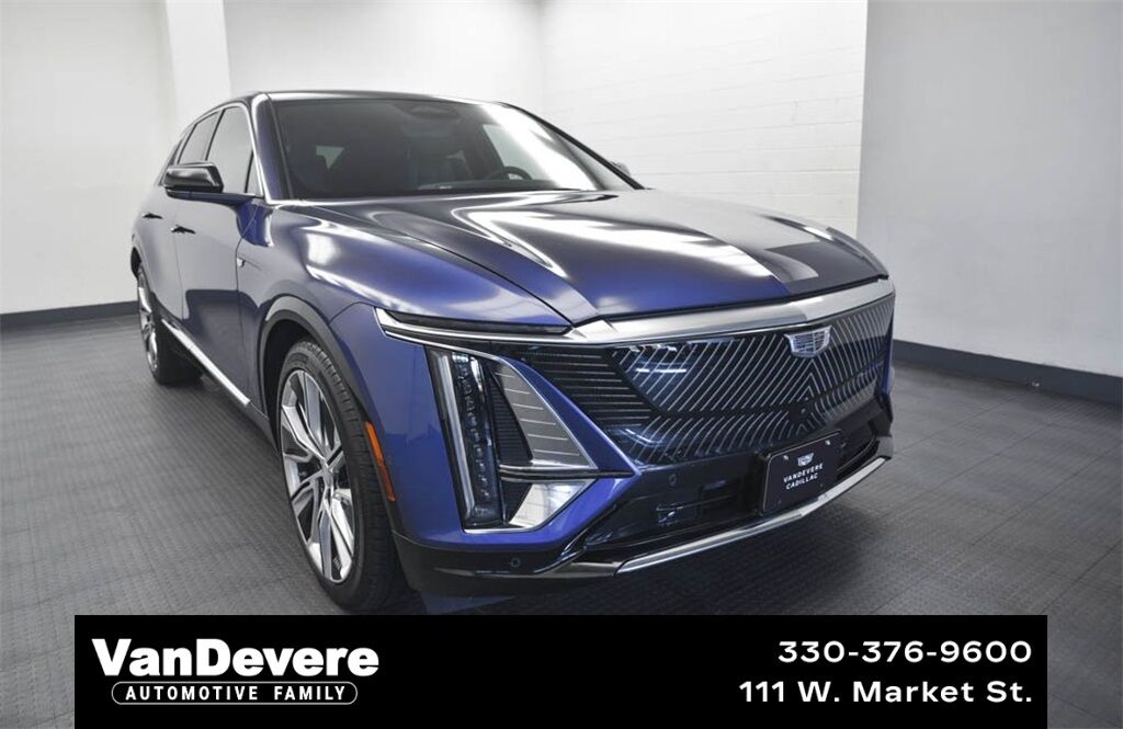 Used 2024 Cadillac LYRIQ Luxury AWD