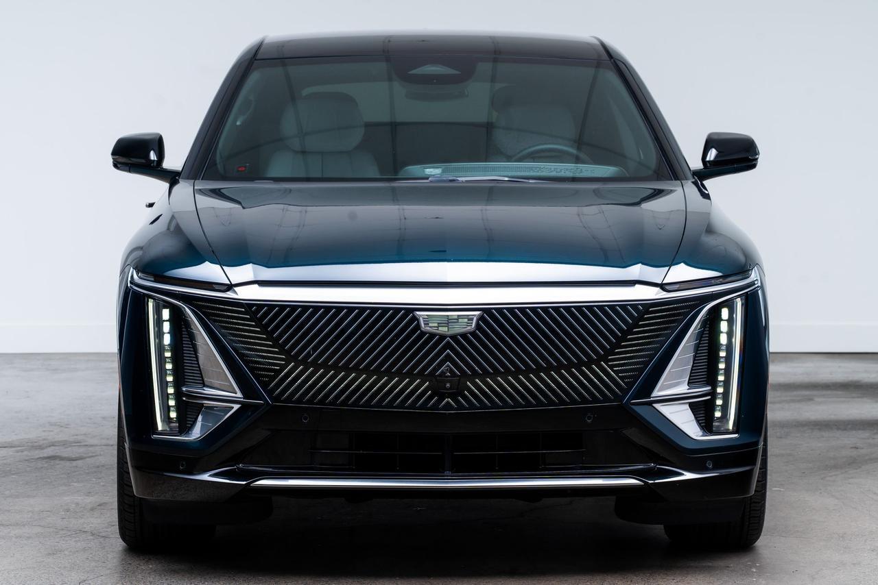 2024 Cadillac LYRIQ Luxury Lane Keep Assist Surround Vision Portland OR