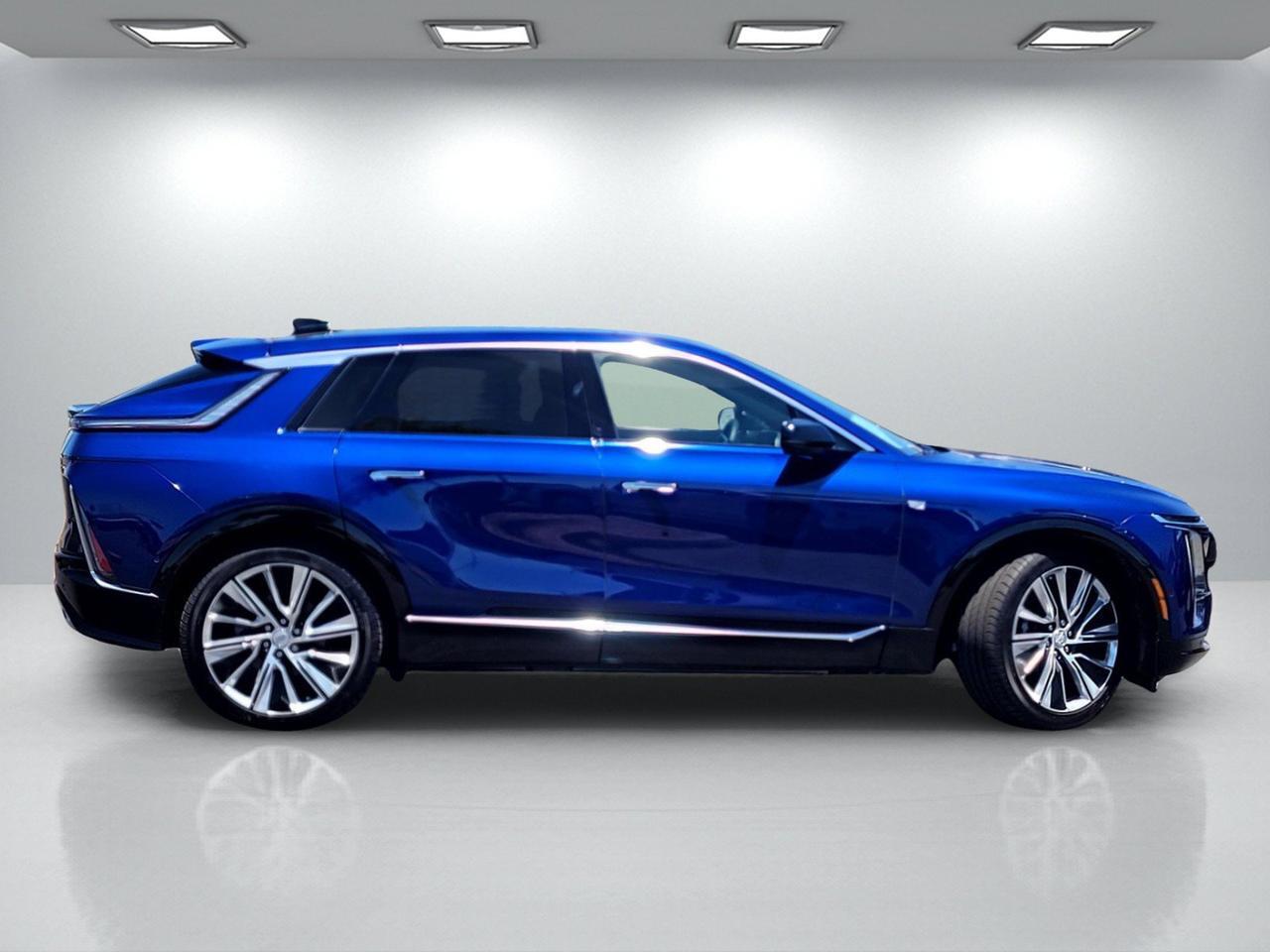 2024 Cadillac LYRIQ Luxury
