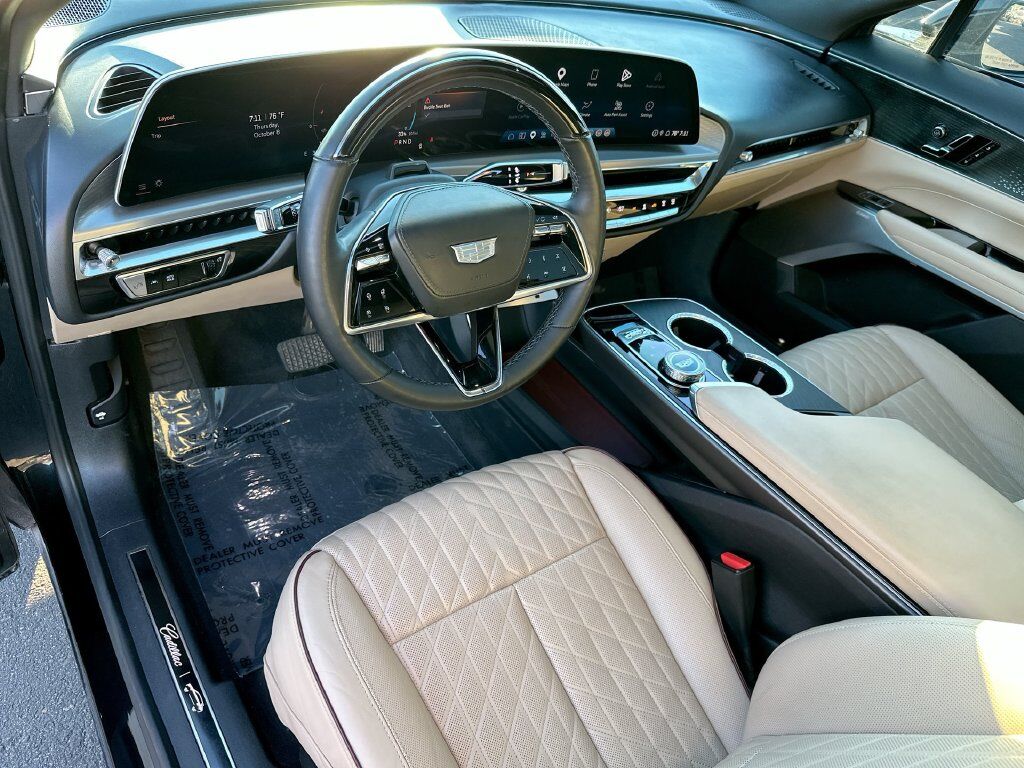 2024 Cadillac LYRIQ Luxury