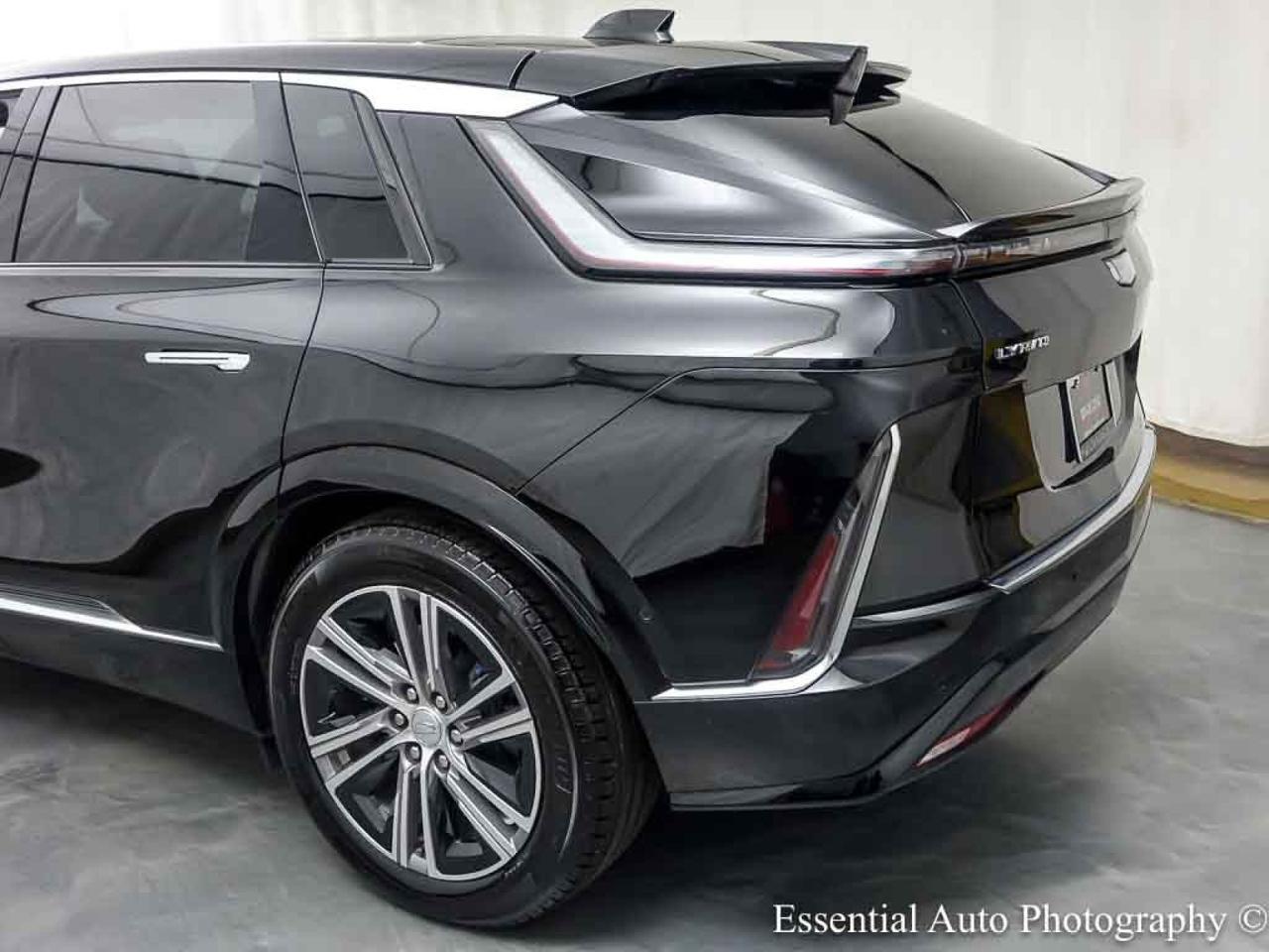 2024 Cadillac LYRIQ Luxury Willowbrook IL