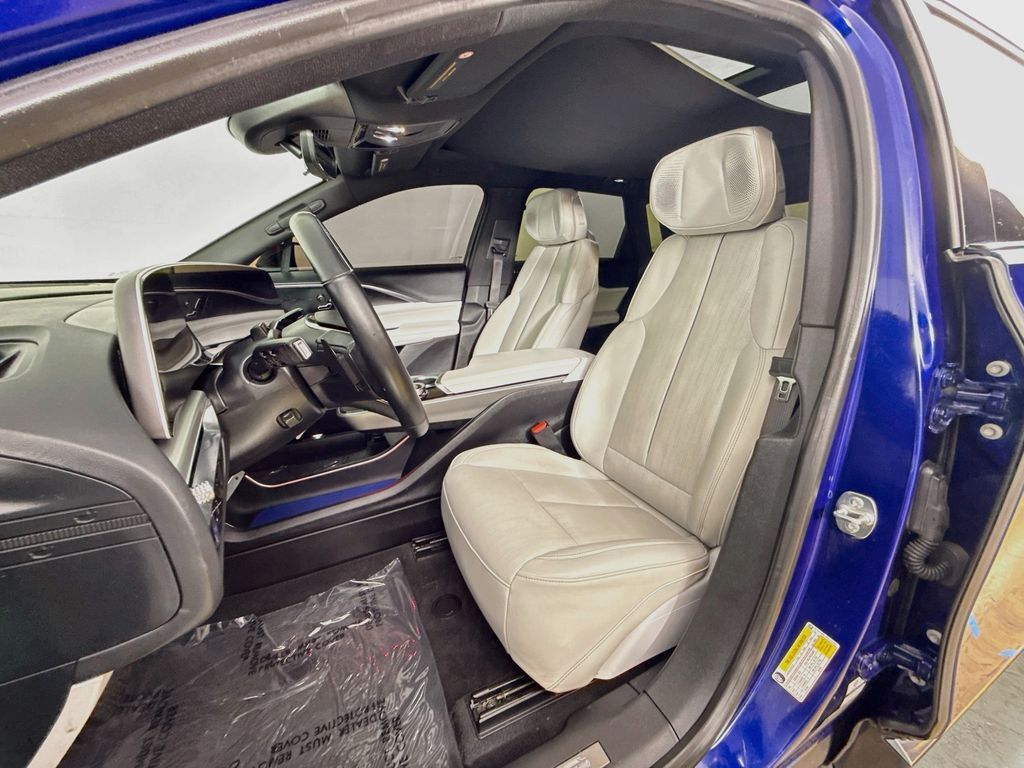 2024 Cadillac LYRIQ Luxury Willowbrook IL