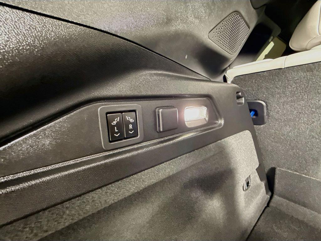 2024 Cadillac LYRIQ Luxury Willowbrook IL