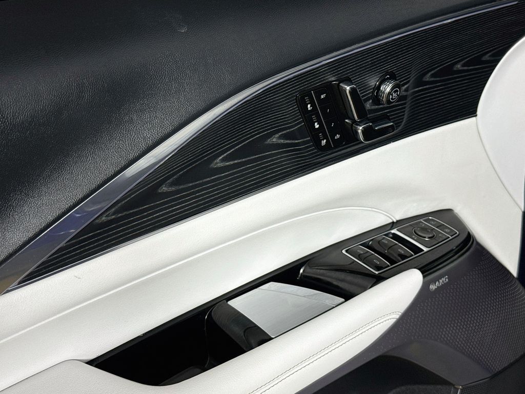 2024 Cadillac LYRIQ Luxury Willowbrook IL