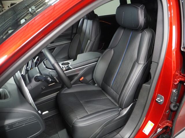 2024 Cadillac LYRIQ Sport 1 AWD *NAVIGATION, ADAPTIVE CRUISE, SAFETY ALERTS, 360 VIEW CAMERAS, COLOR TOUCHSCREEN, PANORAMA GLASS ROOF, HEATED SEATS/STEERING, POWER LIFTGATE, 20 INCH WHEELS, WIRELESS CHARGING, ANDROID & APPLE Round Rock TX