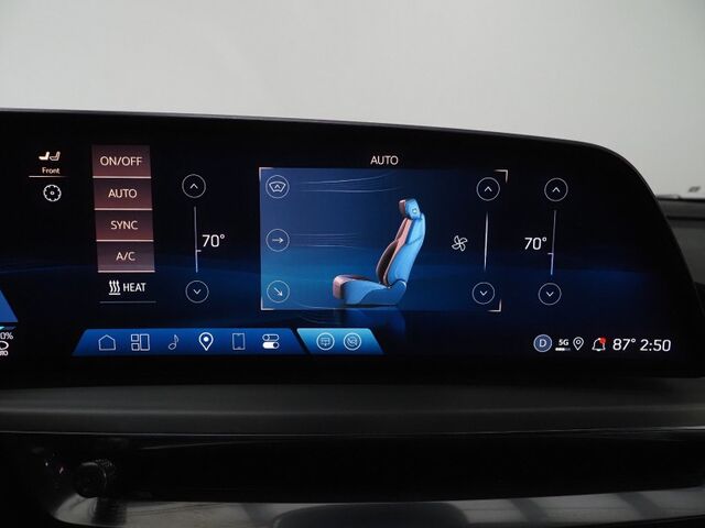 2024 Cadillac LYRIQ Sport 1 AWD *NAVIGATION, ADAPTIVE CRUISE, SAFETY ALERTS, 360 VIEW CAMERAS, COLOR TOUCHSCREEN, PANORAMA GLASS ROOF, HEATED SEATS/STEERING, POWER LIFTGATE, 20 INCH WHEELS, WIRELESS CHARGING, ANDROID & APPLE Round Rock TX