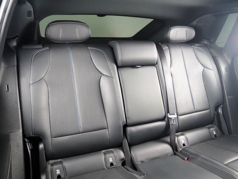 2024 Cadillac LYRIQ Sport 1 *NAVIGATION, ADAPTIVE CRUISE, SAFETY ALERTS, 360 VIEW CAMERAS, COLOR TOUCHSCREEN, PANORAMA GLASS ROOF, HEATED SEATS/STEERING, POWER LIFTGATE, 20 INCH WHEELS, WIRELESS CHARGING, ANDROID & APPLE Round Rock TX