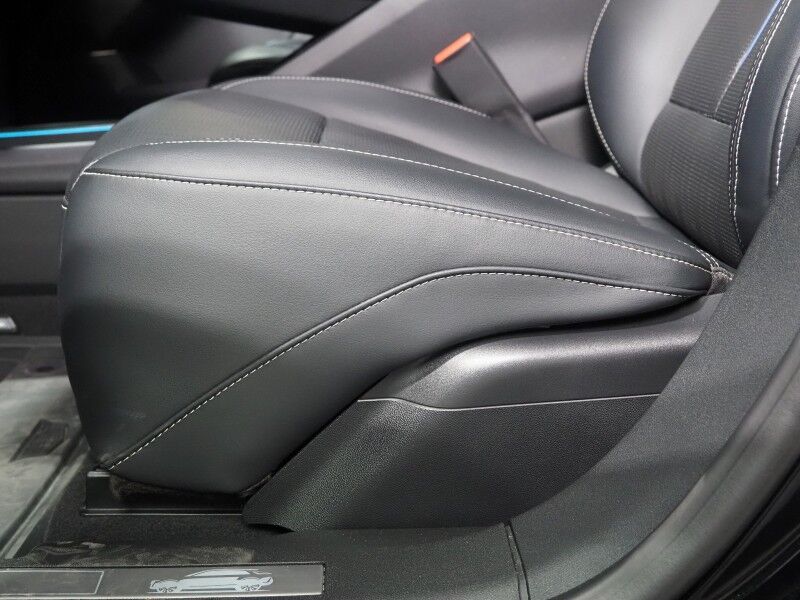 2024 Cadillac LYRIQ Sport 1 *NAVIGATION, ADAPTIVE CRUISE, SAFETY ALERTS, 360 VIEW CAMERAS, COLOR TOUCHSCREEN, PANORAMA GLASS ROOF, HEATED SEATS/STEERING, POWER LIFTGATE, 20 INCH WHEELS, WIRELESS CHARGING, ANDROID & APPLE Round Rock TX