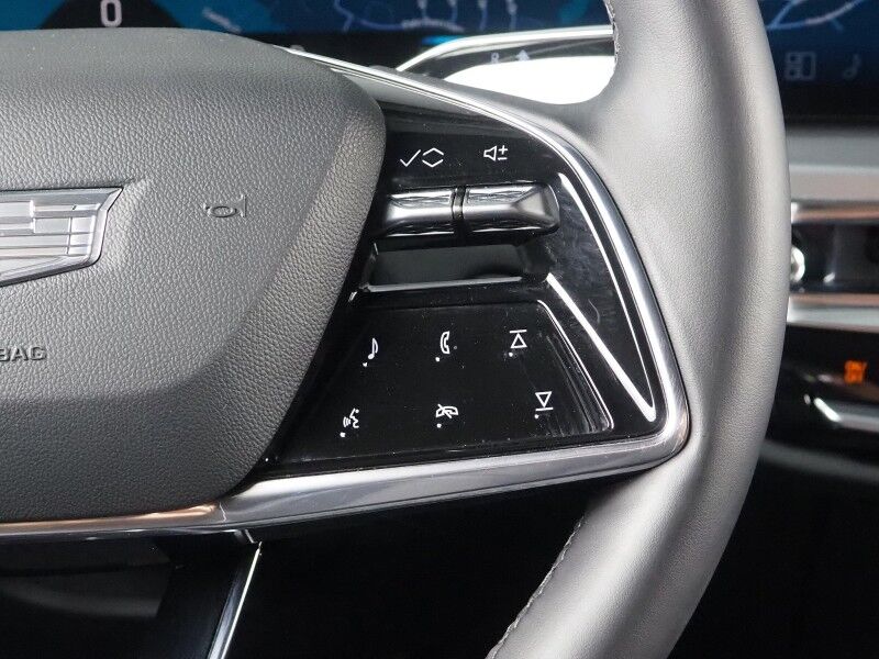 2024 Cadillac LYRIQ Sport 1 *NAVIGATION, ADAPTIVE CRUISE, SAFETY ALERTS, 360 VIEW CAMERAS, COLOR TOUCHSCREEN, PANORAMA GLASS ROOF, HEATED SEATS/STEERING, POWER LIFTGATE, 20 INCH WHEELS, WIRELESS CHARGING, ANDROID & APPLE Round Rock TX