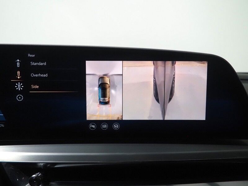 2024 Cadillac LYRIQ Sport 1 *NAVIGATION, ADAPTIVE CRUISE, SAFETY ALERTS, 360 VIEW CAMERAS, COLOR TOUCHSCREEN, PANORAMA GLASS ROOF, HEATED SEATS/STEERING, POWER LIFTGATE, 20 INCH WHEELS, WIRELESS CHARGING, ANDROID & APPLE Round Rock TX