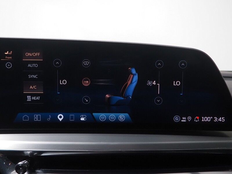 2024 Cadillac LYRIQ Sport 1 *NAVIGATION, ADAPTIVE CRUISE, SAFETY ALERTS, 360 VIEW CAMERAS, COLOR TOUCHSCREEN, PANORAMA GLASS ROOF, HEATED SEATS/STEERING, POWER LIFTGATE, 20 INCH WHEELS, WIRELESS CHARGING, ANDROID & APPLE Round Rock TX