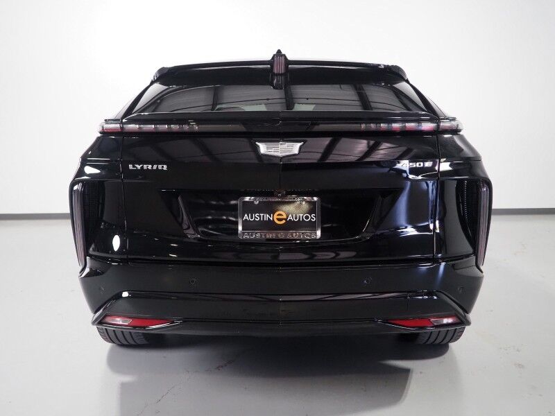 2024 Cadillac LYRIQ Sport 1 *NAVIGATION, ADAPTIVE CRUISE, SAFETY ALERTS, 360 VIEW CAMERAS, COLOR TOUCHSCREEN, PANORAMA GLASS ROOF, HEATED SEATS/STEERING, POWER LIFTGATE, 20 INCH WHEELS, WIRELESS CHARGING, ANDROID & APPLE Round Rock TX