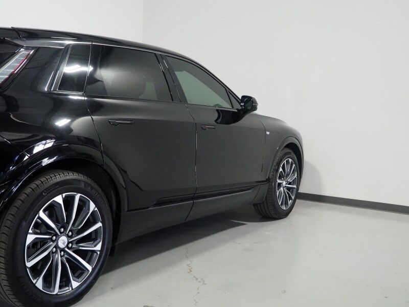 2024 Cadillac LYRIQ Sport 1 *NAVIGATION, ADAPTIVE CRUISE, SAFETY ALERTS, 360 VIEW CAMERAS, COLOR TOUCHSCREEN, PANORAMA GLASS ROOF, HEATED SEATS/STEERING, POWER LIFTGATE, 20 INCH WHEELS, WIRELESS CHARGING, ANDROID & APPLE Round Rock TX