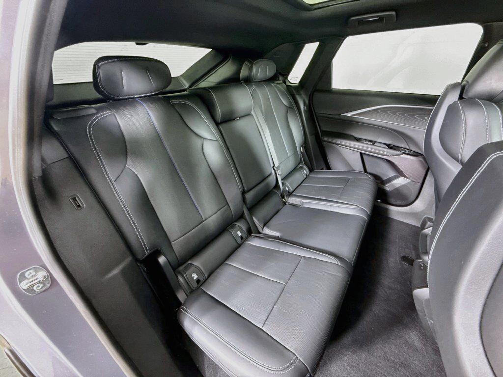 2024 Cadillac LYRIQ Sport 1 Willowbrook IL