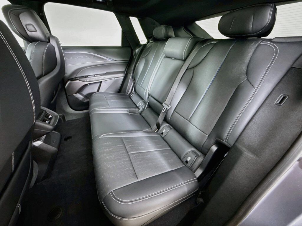 2024 Cadillac LYRIQ Sport 1 Willowbrook IL