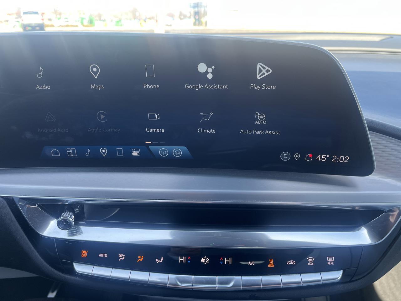 2024 Cadillac LYRIQ Sport 2 AWD w/Sunroof SuperCruise AdptvCrz TrailerPrep IntProtectPkg HtdCldMemLthr HD-SrrndVsn Saukville WI