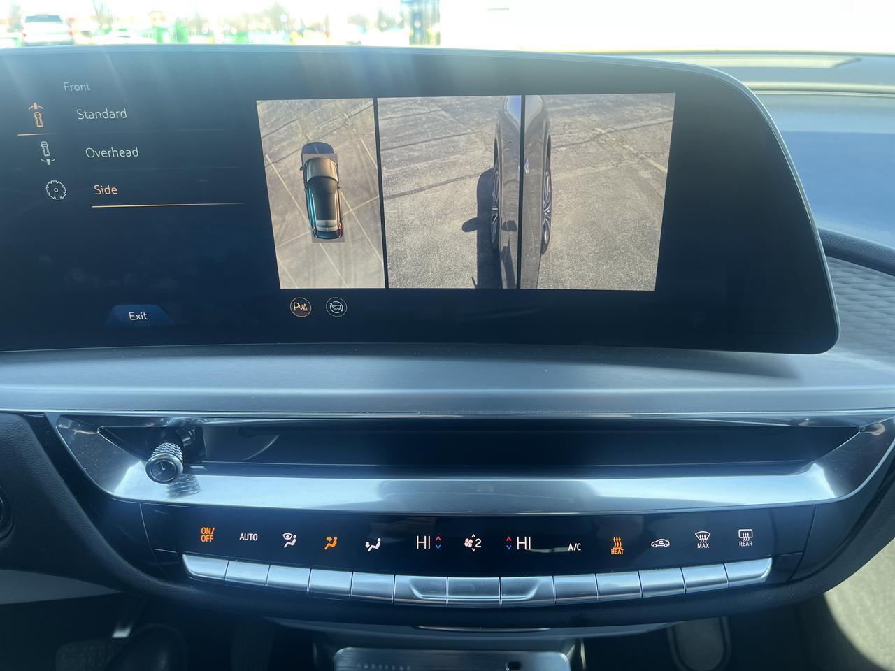 2024 Cadillac LYRIQ Sport 2 AWD w/Sunroof SuperCruise AdptvCrz TrailerPrep IntProtectPkg HtdCldMemLthr HD-SrrndVsn Saukville WI