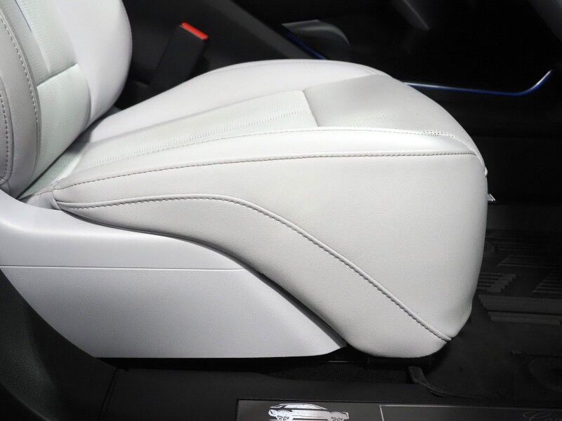 2024 Cadillac LYRIQ Sport 2 RWD *NAVIGATION, SUPER CRUISE, SAFETY ALERTS, 360 CAMERAS, COLOR TOUCHSCREEN, PANORAMA GLASS ROOF, CLIMATE SEATS, HEATED STEERING, POWER LIFTGATE, AKG AUDIO, WIRELESS CHARGING, ANDROID & APPLE Round Rock TX