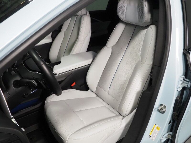 2024 Cadillac LYRIQ Sport 2 RWD *NAVIGATION, SUPER CRUISE, SAFETY ALERTS, 360 CAMERAS, COLOR TOUCHSCREEN, PANORAMA GLASS ROOF, CLIMATE SEATS, HEATED STEERING, POWER LIFTGATE, AKG AUDIO, WIRELESS CHARGING, ANDROID & APPLE Round Rock TX