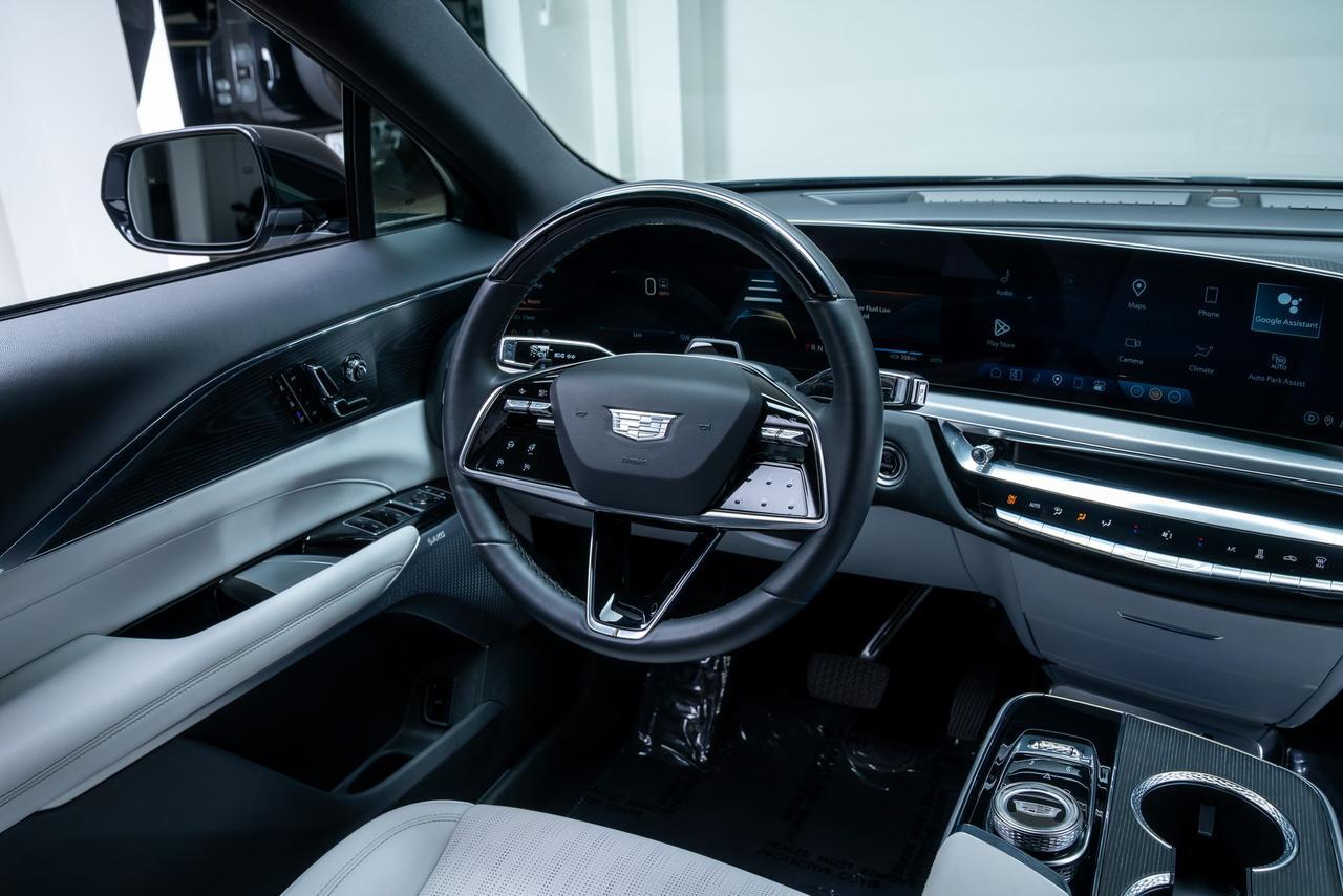 2024 Cadillac LYRIQ Sport 2 Ventilated Massage Seats / AKG Sound Portland OR