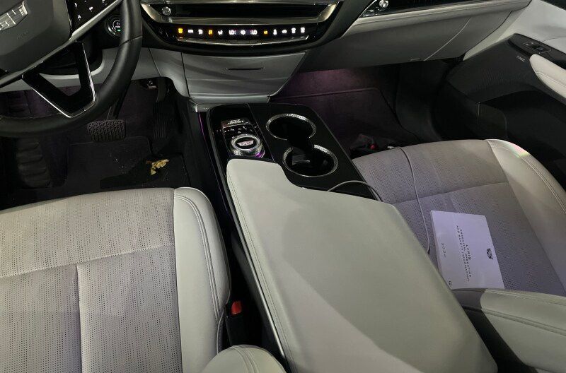 2024 Cadillac LYRIQ Sport 2 Ventilated Massage Seats / AKG Sound Portland OR