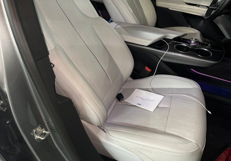 2024 Cadillac LYRIQ Sport 2 Ventilated Massage Seats / AKG Sound Portland OR