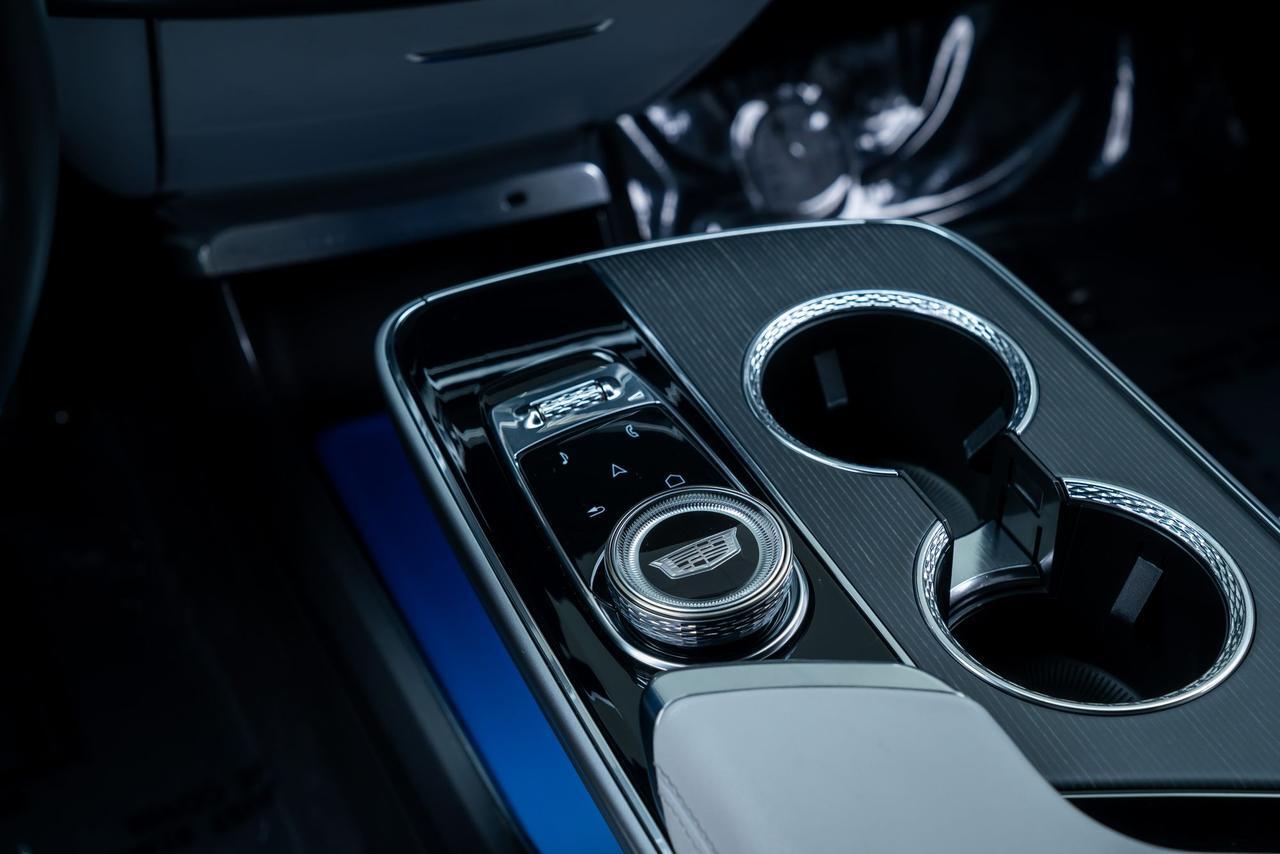 2024 Cadillac LYRIQ Sport 2 Ventilated Massage Seats / AKG Sound Portland OR