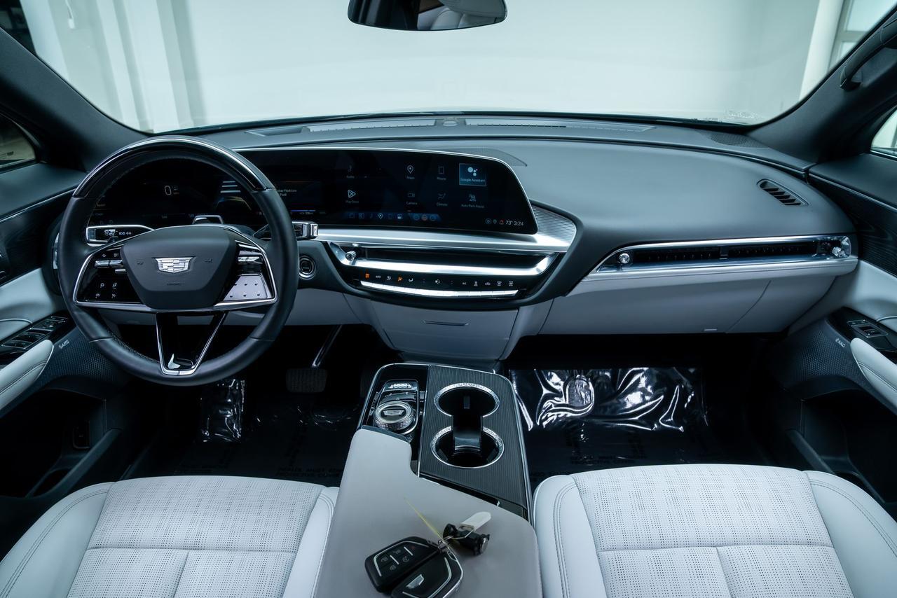 2024 Cadillac LYRIQ Sport 2 Ventilated Massage Seats / AKG Sound Portland OR