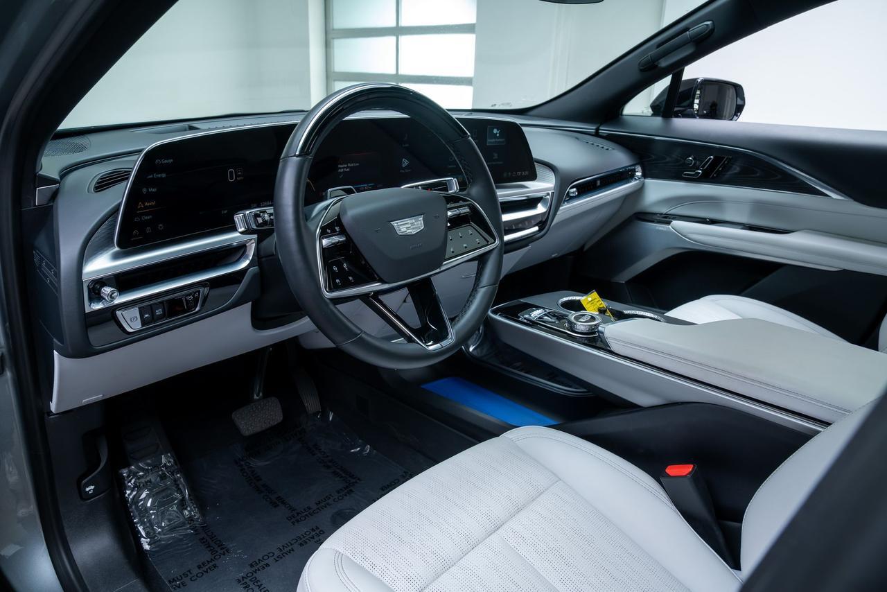 2024 Cadillac LYRIQ Sport 2 Ventilated Massage Seats / AKG Sound Portland OR